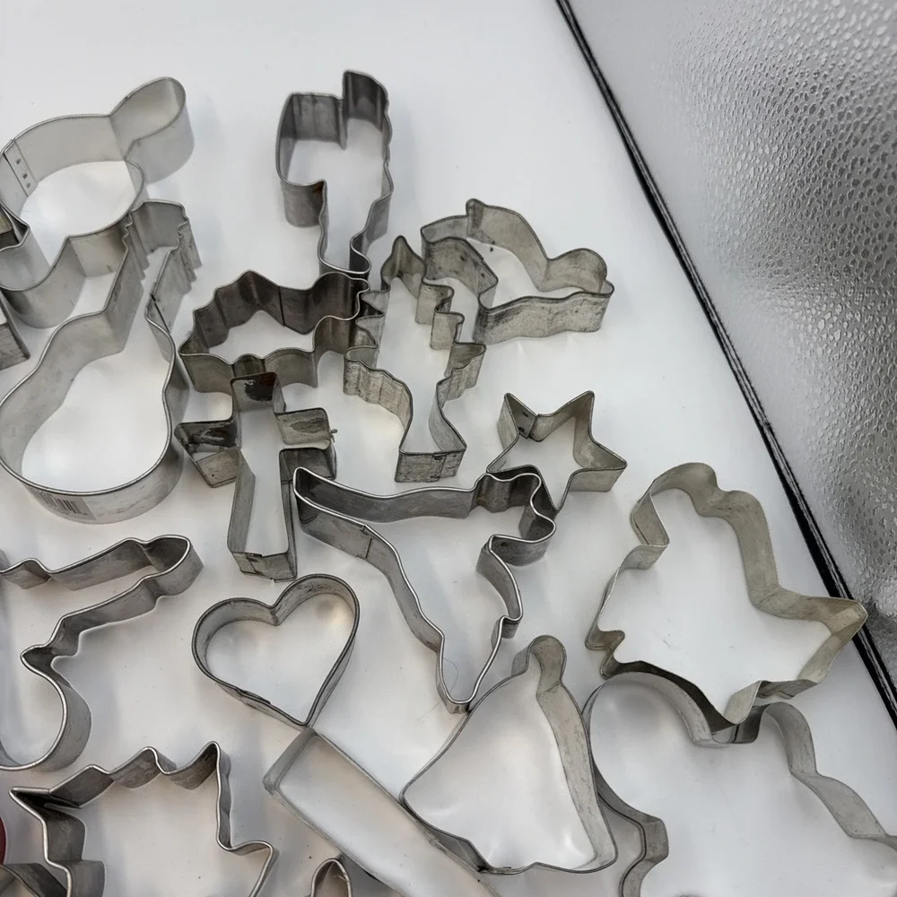 Vtg / Recent Cookie CUTTERS Metal Christmas‎ Halloween Music Assortment